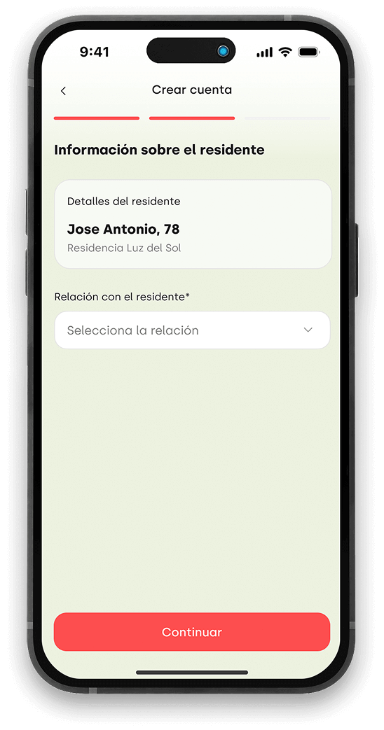 Teléfono móvil mostrando perfiles de familiares en UniRes